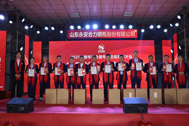 8e72c8f0-2800-488d-8662-372680326420