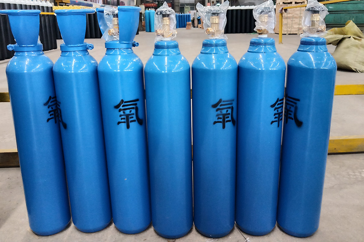 Hat Principles Should Be Followed When Using Oxygen Cylinders?